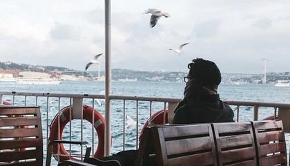 蜜桃视频入口与功能全解析：遇到更新异常或闪退时的解决步骤